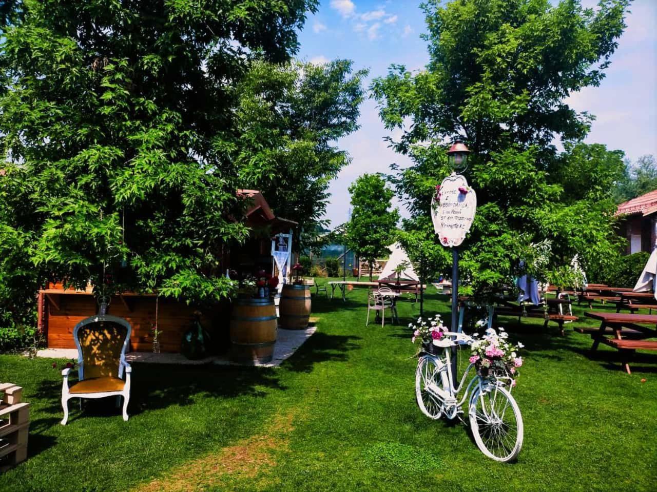 La Tenuta Di Santo Stefano Agri Resort & Spa Fossano Exterior foto